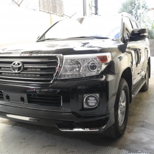 TOYOTA LAND CRUISER V8