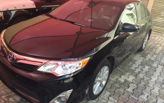 TOYOTA CAMRY XLE X9 2013